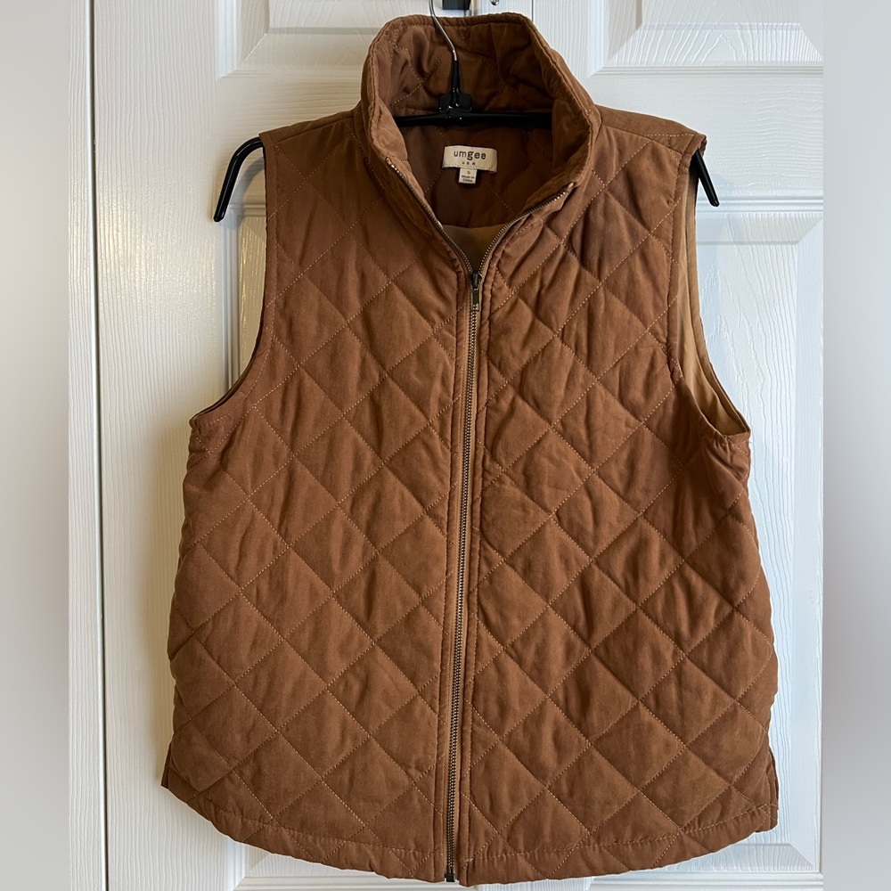 Umgee USA Chocolate Quilted Zip Up Lined Vest Sz S